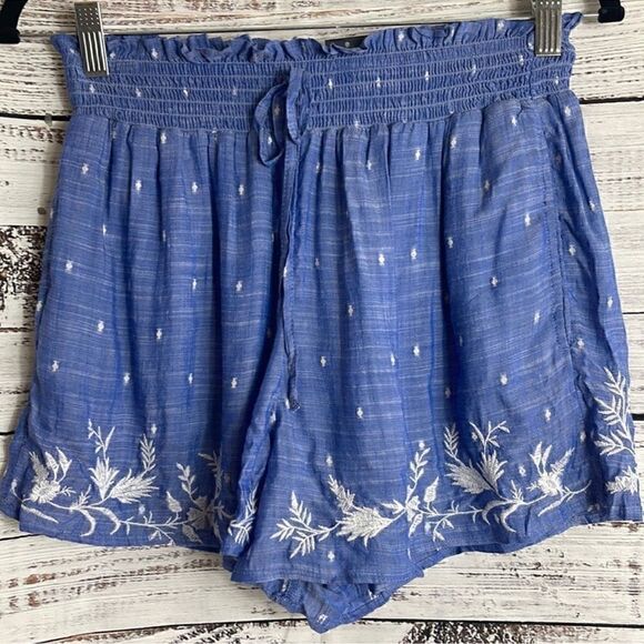 American Eagle Shorts Womens Size Small embroidered smocked Waist Boho light NWT - Picture 2 of 11